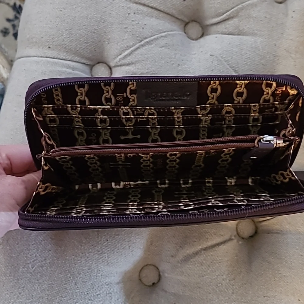 Wallet - Picture 3 of 4